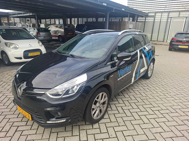 Renault - 2018 - clio estate - 0.9 tce limited - personenauto - afbeelding 1 van  27