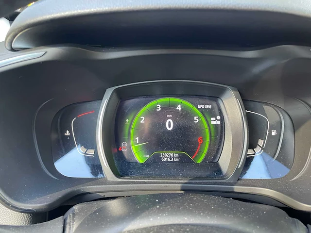 Renault - 2018 - kadjar - 1.2 tce intens - personenauto - afbeelding 8 van  17
