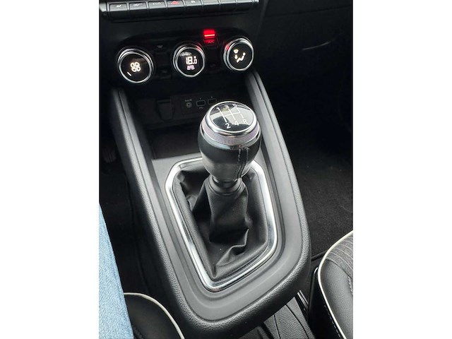 Renault - 2019 - clio - 1.0 tce life groot multimedia - personenauto - afbeelding 11 van  24