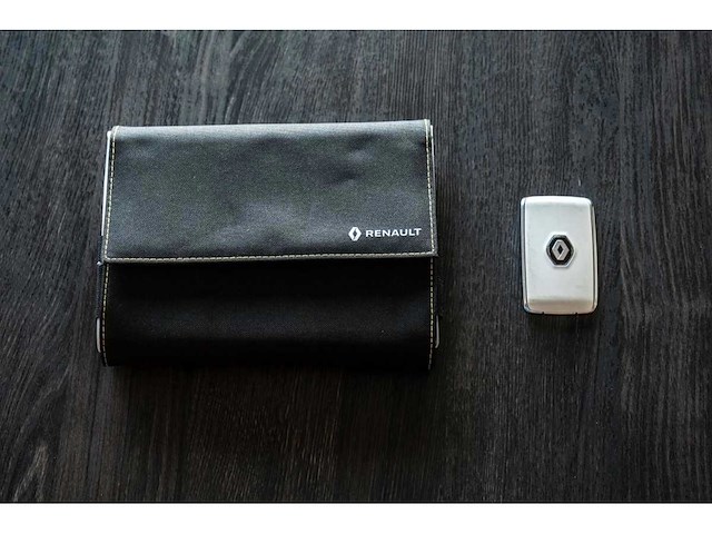 Renault - 2019 - mégane - 1.3 tce gt-line - j-430-jv - afbeelding 24 van  32