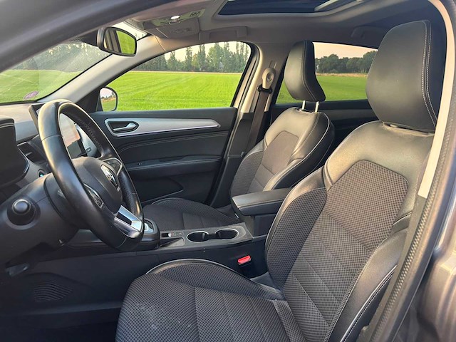 Renault - 2022 - arkana - 1.6 e-t h 145 intens - personenauto - p-810-vd - afbeelding 11 van  11