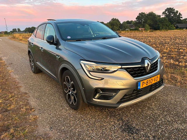 Renault - 2022 - arkana - 1.6 e-t h 145 intens - personenauto - p-810-vd - afbeelding 7 van  13