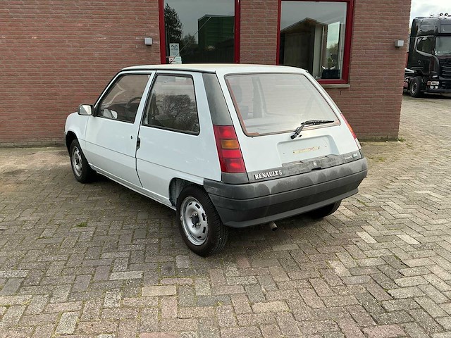 Renault - 5 - r5 - youngtimer > 15 - afbeelding 4 van  9