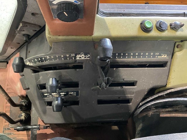 Renault - 75.12 - 2-wheel drive tractor - afbeelding 7 van  17