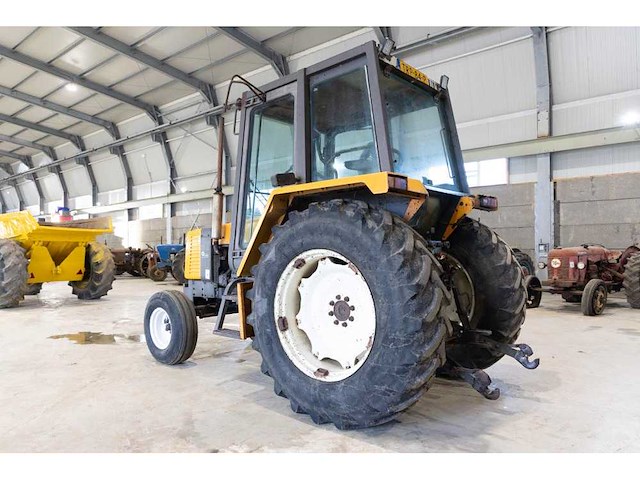 Renault - 75.12 - 2-wheel drive tractor - afbeelding 13 van  17