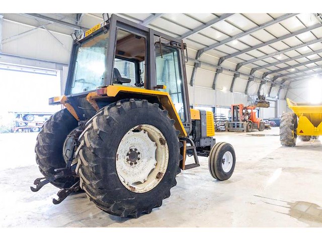 Renault - 75.12 - 2-wheel drive tractor - afbeelding 15 van  17