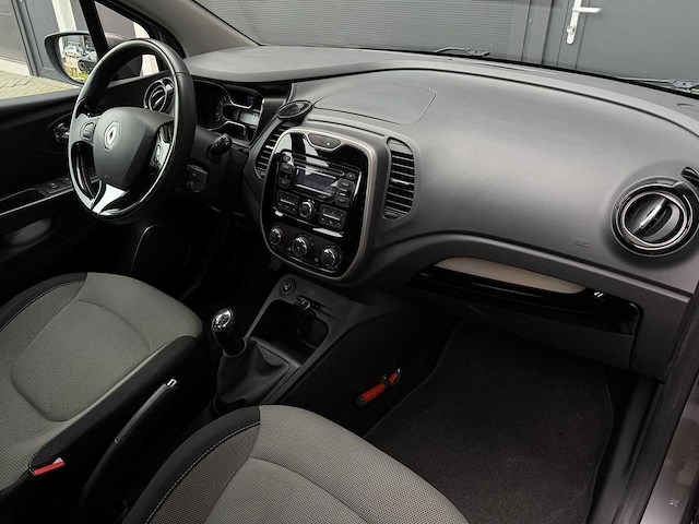 Renault - captur - 0.9 tce expression - car - 2014|7-szv-77|iaw - afbeelding 18 van  28