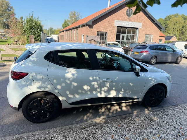 Renault - clio - 0.9 tce expression - 2015 - 6-zdn-18 - afbeelding 5 van  10