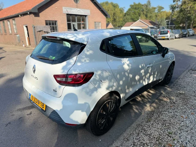 Renault - clio - 0.9 tce expression - 2015 - 6-zdn-18 - afbeelding 6 van  10