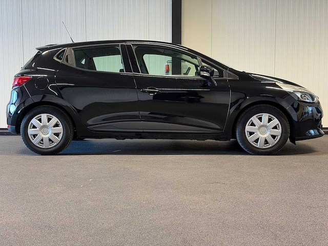 Renault - clio - 0.9 tce expression 2014 5-xgf-50 iaw - afbeelding 16 van  23