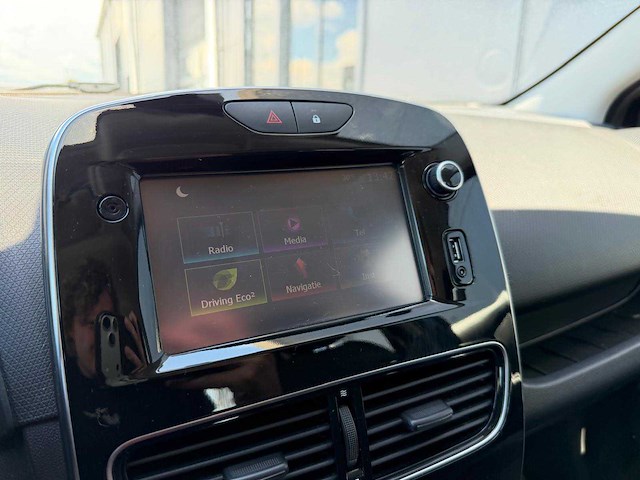 Renault - clio - 0.9 tce zen - personenauto - 2017 - afbeelding 6 van  26