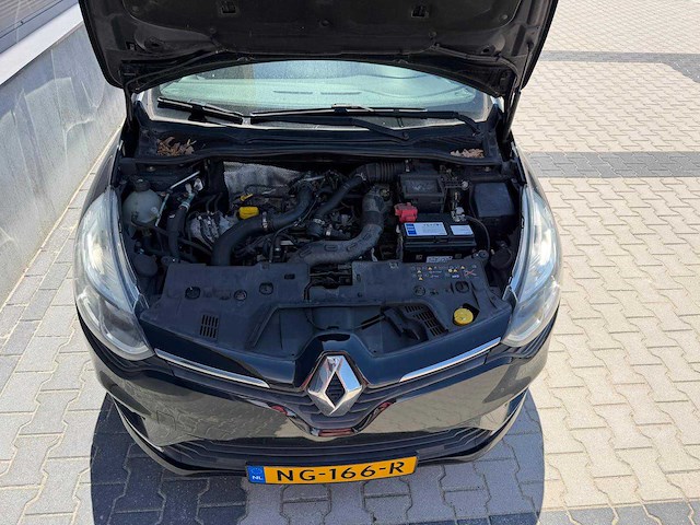 Renault - clio - 0.9 tce zen - personenauto - 2017 - afbeelding 15 van  26