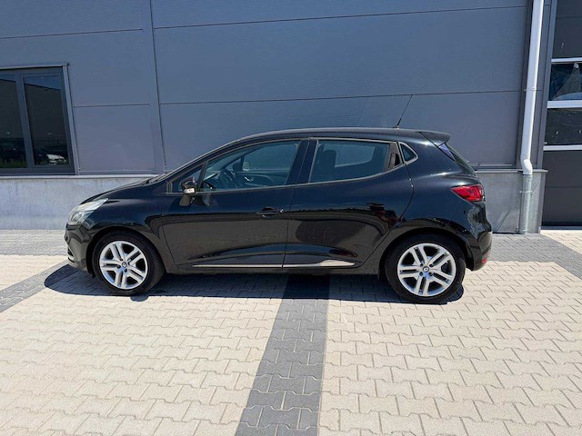 Renault - clio - 0.9 tce zen - personenauto - 2017 - afbeelding 12 van  26