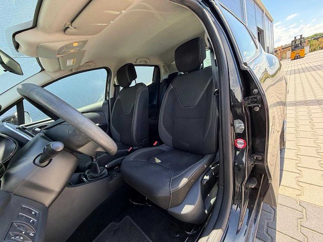 Renault - clio - 0.9 tce zen - personenauto - 2017 - afbeelding 2 van  27