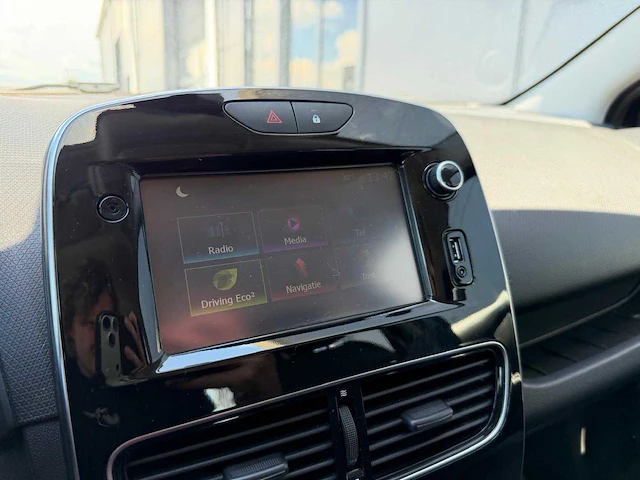 Renault - clio - 0.9 tce zen - personenauto - 2017 - afbeelding 6 van  27