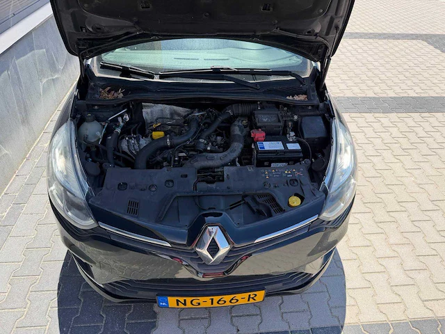 Renault - clio - 0.9 tce zen - personenauto - 2017 - afbeelding 15 van  27