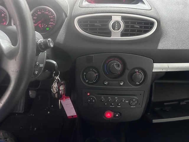 Renault - clio - 1.2-16v collection - 35-hvp-9 - afbeelding 4 van  19