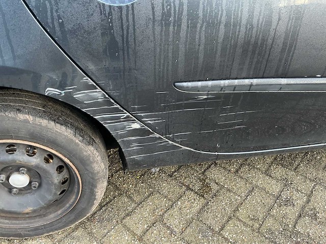 Renault - clio - 1.2-16v team spirit - 90-sv-gp - afbeelding 2 van  14