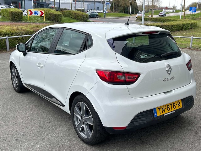 Renault - clio - 1.2 night & day - car - 2015 - afbeelding 22 van  26