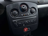 Renault - clio - 1.5 dci parisienne - car - 2011|96-pzn-7|iaw - afbeelding 3 van  22