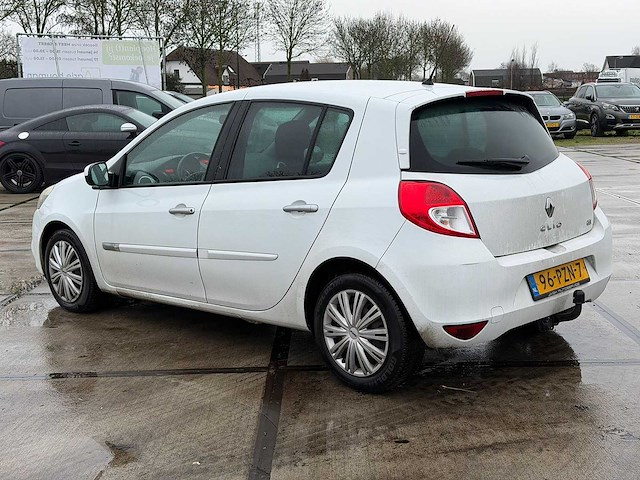 Renault - clio - 1.5 dci parisienne - car - 2011|96-pzn-7|iaw - afbeelding 12 van  22