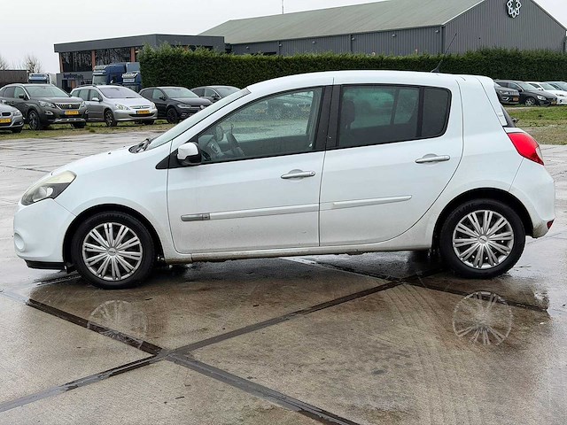 Renault - clio - 1.5 dci parisienne - car - 2011|96-pzn-7|iaw - afbeelding 16 van  22