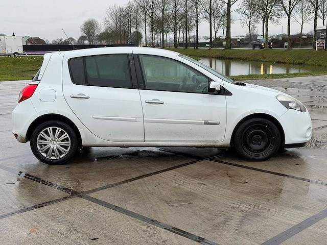 Renault - clio - 1.5 dci parisienne - car - 2011|96-pzn-7|iaw - afbeelding 18 van  22