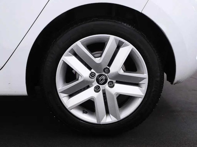 Renault - clio - 1.6 etfh 145 evolut. - car - 2024|gzk-75-h|iaw - afbeelding 21 van  24