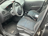 Renault - clio - 2008 - afbeelding 13 van  14