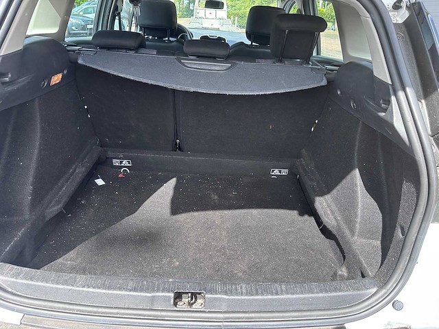 Renault - clio estate - 0.9 tce expression - jh-454-n - 2016 - afbeelding 8 van  18