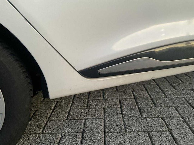 Renault - clio estate - 0.9 tce limited - car - 2019 - afbeelding 13 van  24