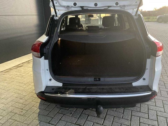 Renault - clio estate - 0.9 tce limited - car - 2019 - afbeelding 14 van  24
