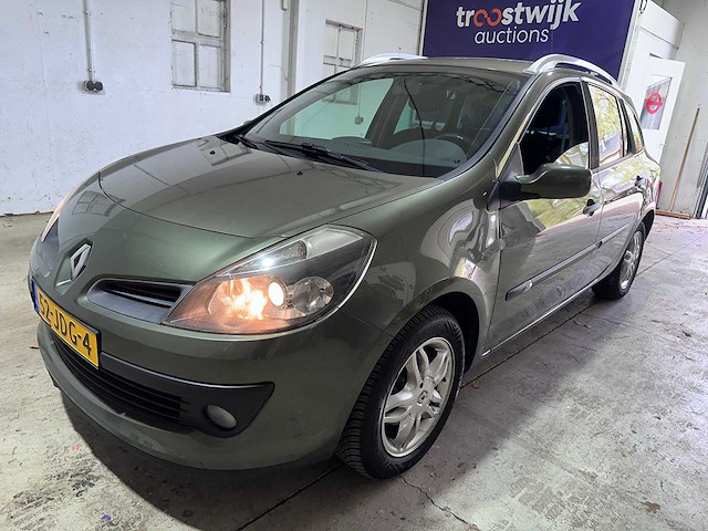 Renault - clio estate - 1.2 tce dynamique - 52-jdg-4- 2009 - afbeelding 1 van  8
