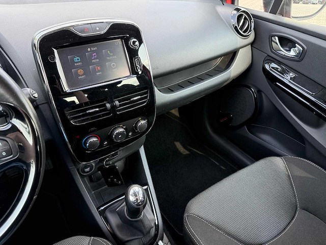 Renault - clio estate - 1.5 dci expression - car - 2015|1-zfp-63|iaw - afbeelding 14 van  15