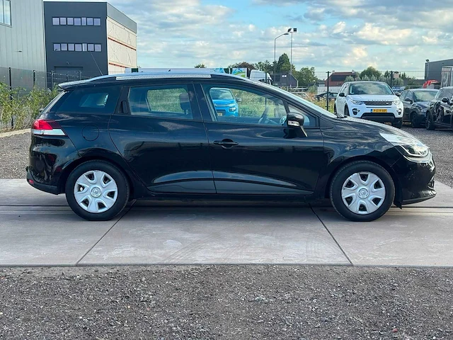 Renault - clio estate - 1.5 dci expression gt-596-x 2015 iaw - afbeelding 13 van  18