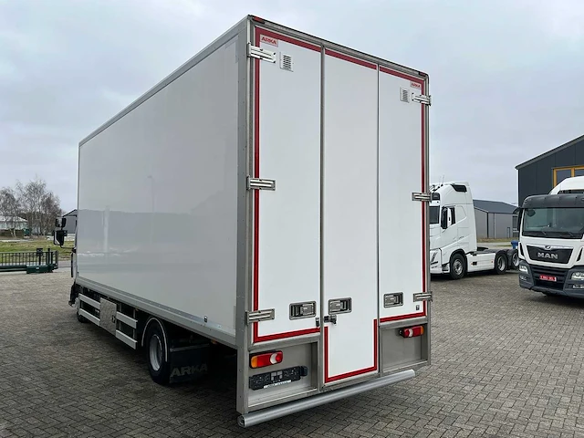 Renault - d210 - koeltruck - handgeschakeld - bloemen - thermo king t800-r 2019 - vrachtwagen - afbeelding 22 van  23