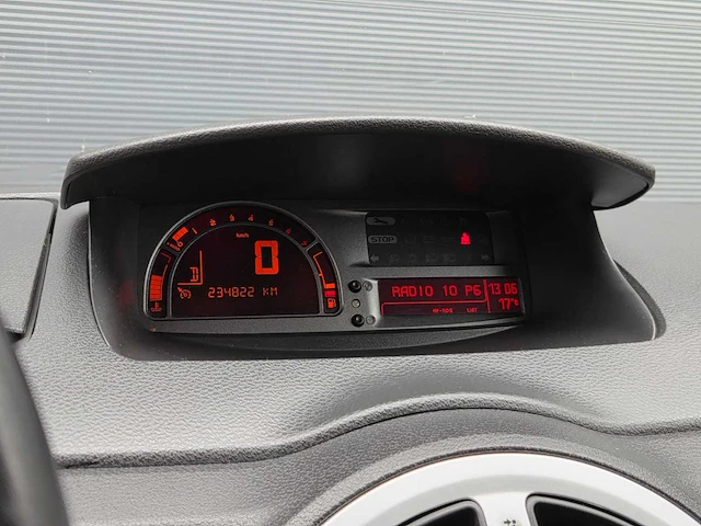 Renault - grand modus - 2011 - 1.6-16v dynamique - 01-pbh-2 - personenauto - afbeelding 4 van  13