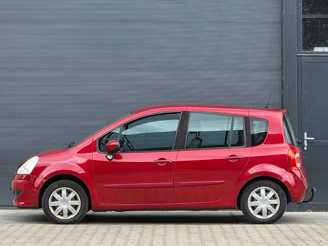 Renault - grand modus - 2011 - 1.6-16v dynamique - 01-pbh-2 - personenauto - afbeelding 10 van  13