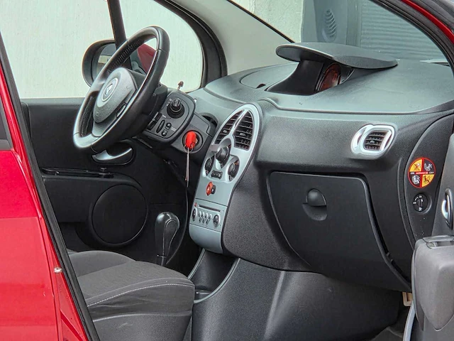 Renault - grand modus - 2011 - 1.6-16v dynamique - 01-pbh-2 - personenauto - afbeelding 10 van  24