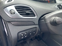Renault - grand scénic - 1.2 tce limited - 2-zpx-16 - afbeelding 4 van  18