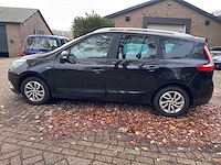 Renault - grand scénic - 1.2 tce limited - 2-zpx-16 - afbeelding 11 van  18