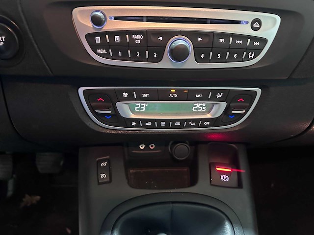 Renault - grand scénic - 1.4 tce celsium 7p. - 66-ltr-9 - afbeelding 4 van  19