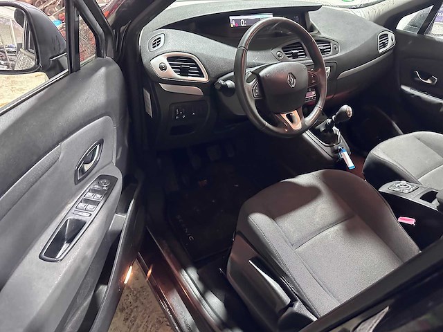 Renault - grand scénic - 1.4 tce celsium 7p. - 66-ltr-9 - afbeelding 18 van  19