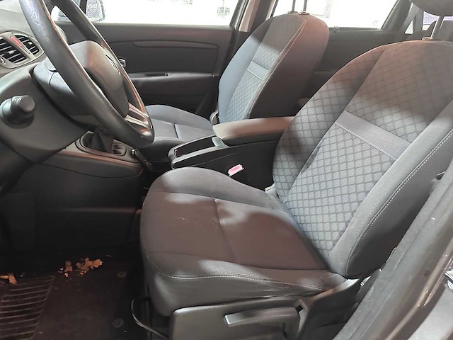 Renault - grand scénic - 1.4 tce expression - 50-jdv-6- 2009 - afbeelding 5 van  17