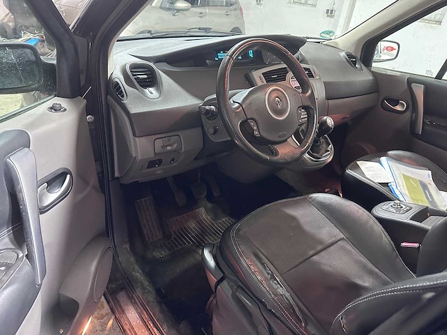 Renault - grand scénic - 2.0-16v tech line - 78-hxd-1- 2009 - afbeelding 10 van  11