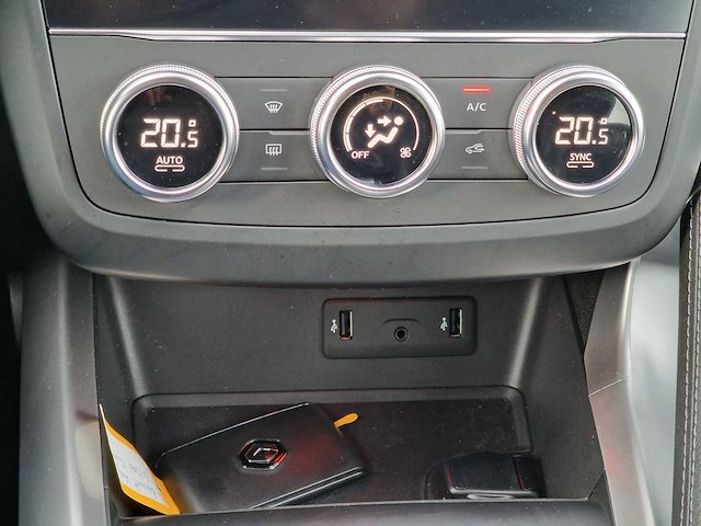 Renault - kadjar - 1.3 tce techno - 2021 - jjj-35-d - personenauto - afbeelding 1 van  5