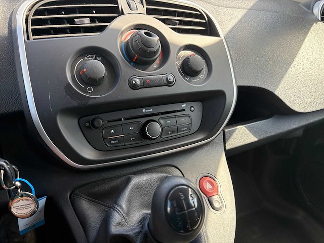 Renault - kangoo - 1.5 dci 90 comfort - v-834-pb - afbeelding 13 van  13