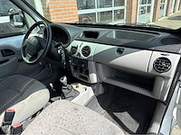 Renault - kangoo express - 1.2 confort - benzine - bedrijfswagen - 2004 - afbeelding 2 van  26
