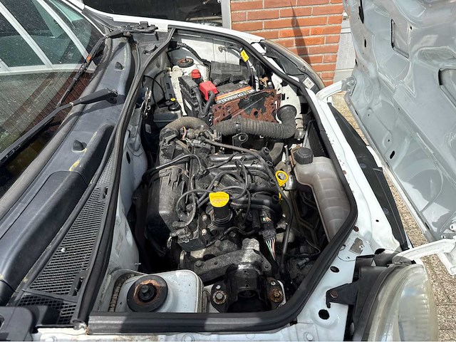 Renault - kangoo express - 1.2 confort - benzine - bedrijfswagen - 2004 - afbeelding 14 van  26