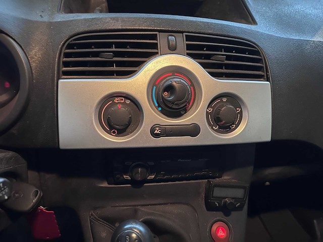 Renault - kangoo express - 1.5 dci 75 expr.comf - 1-vvl-83 - afbeelding 3 van  4